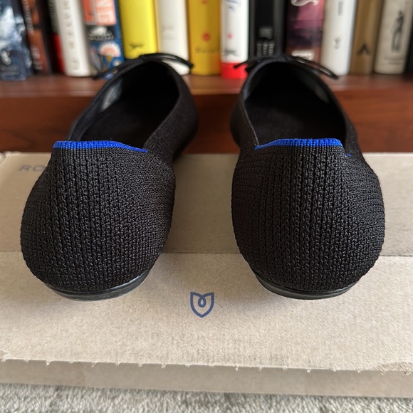 Rothy’s The Bow Point, size 9, Blackout special edition - Picture 7 of 11